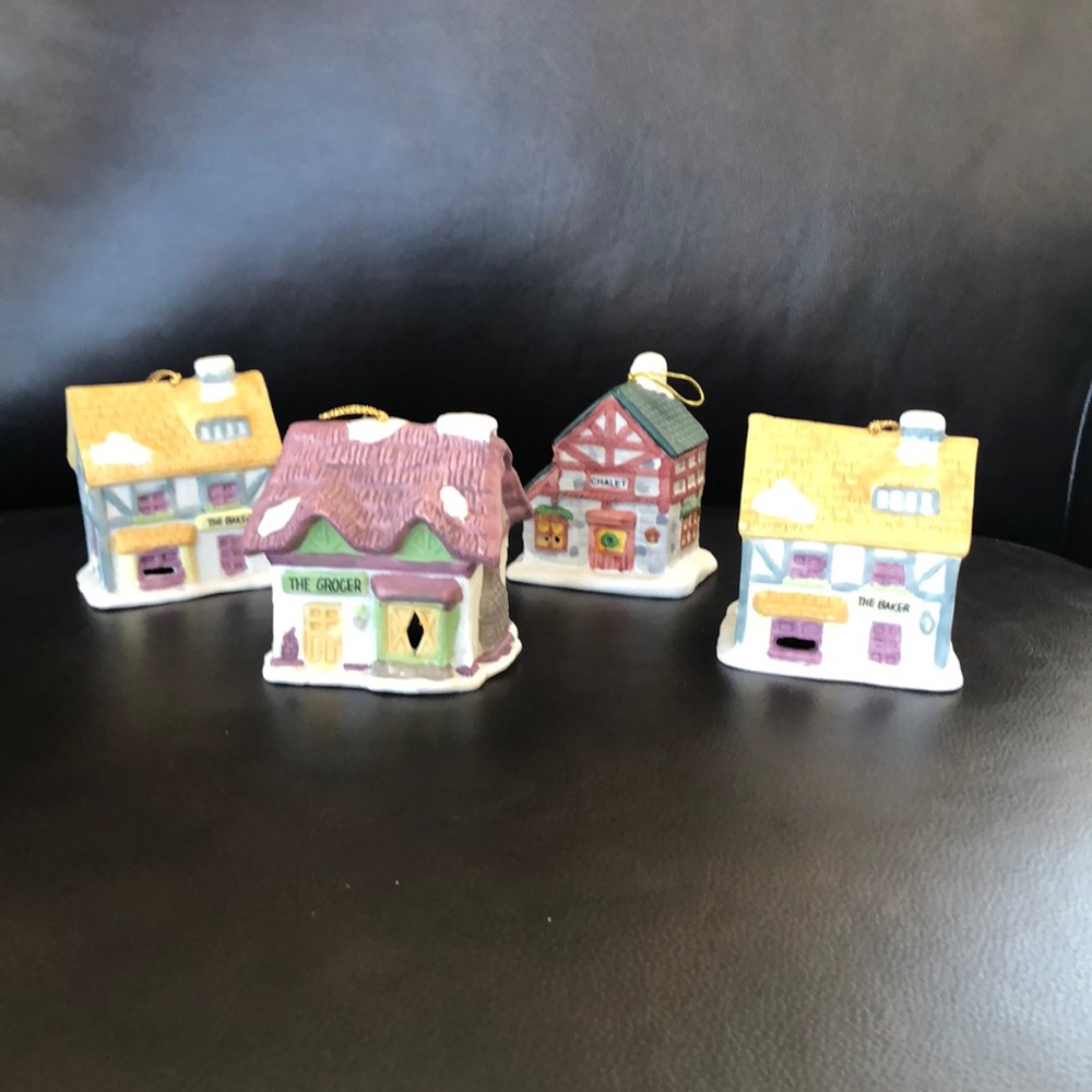 4 collector cottage bell ornaments